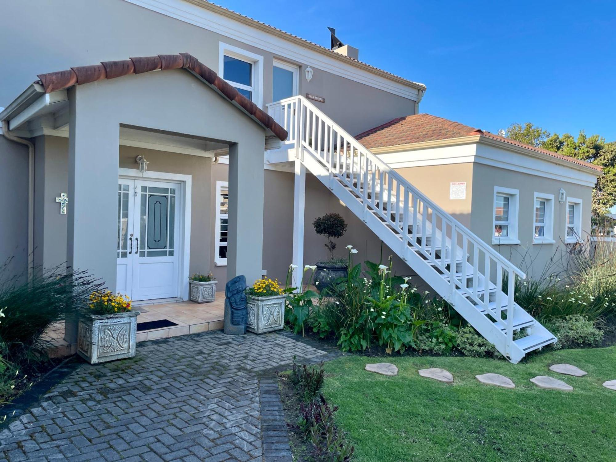 Calm Waters Guesthouse Плетенбърг Бей Екстериор снимка