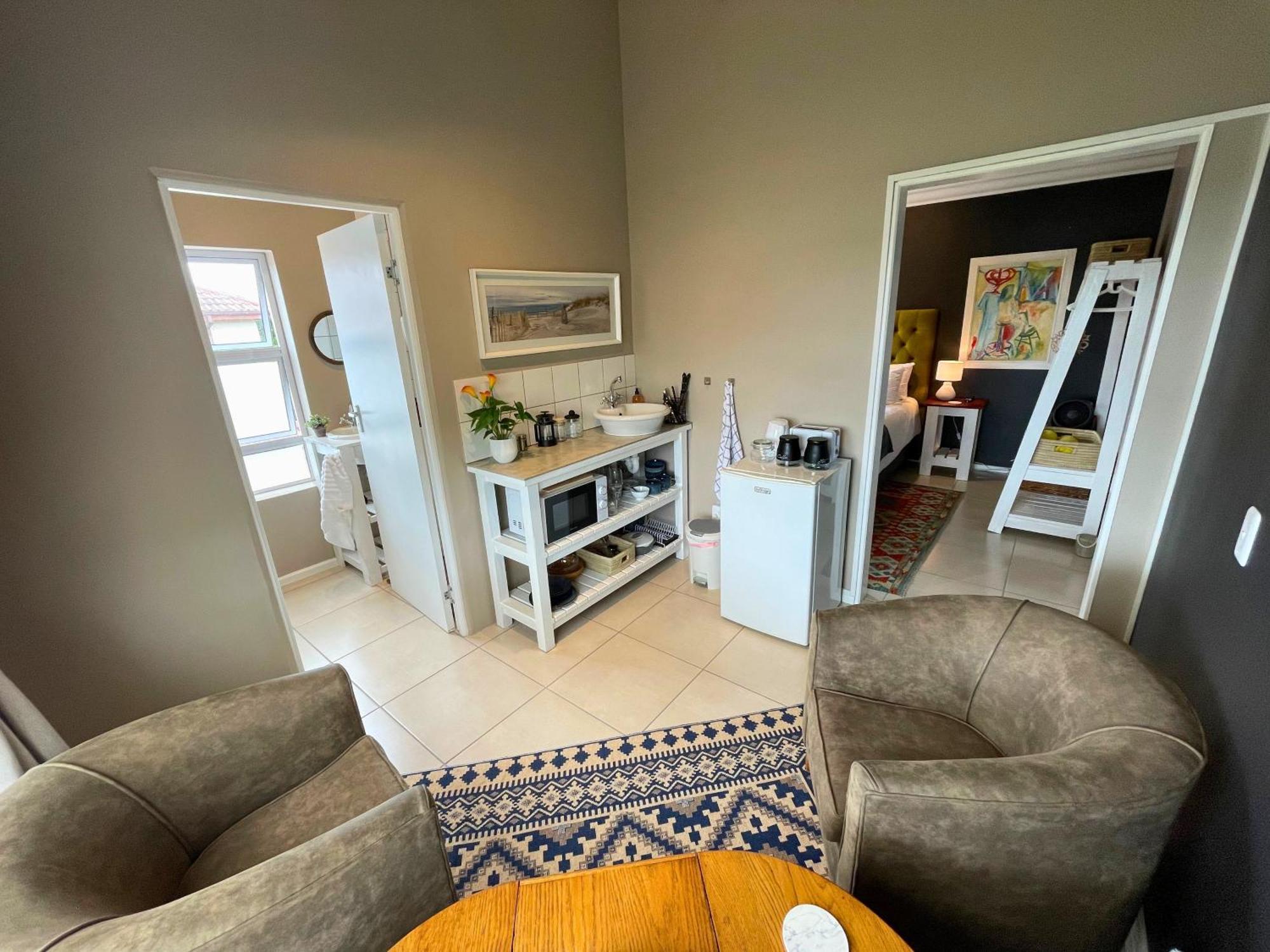 Calm Waters Guesthouse Плетенбърг Бей Екстериор снимка